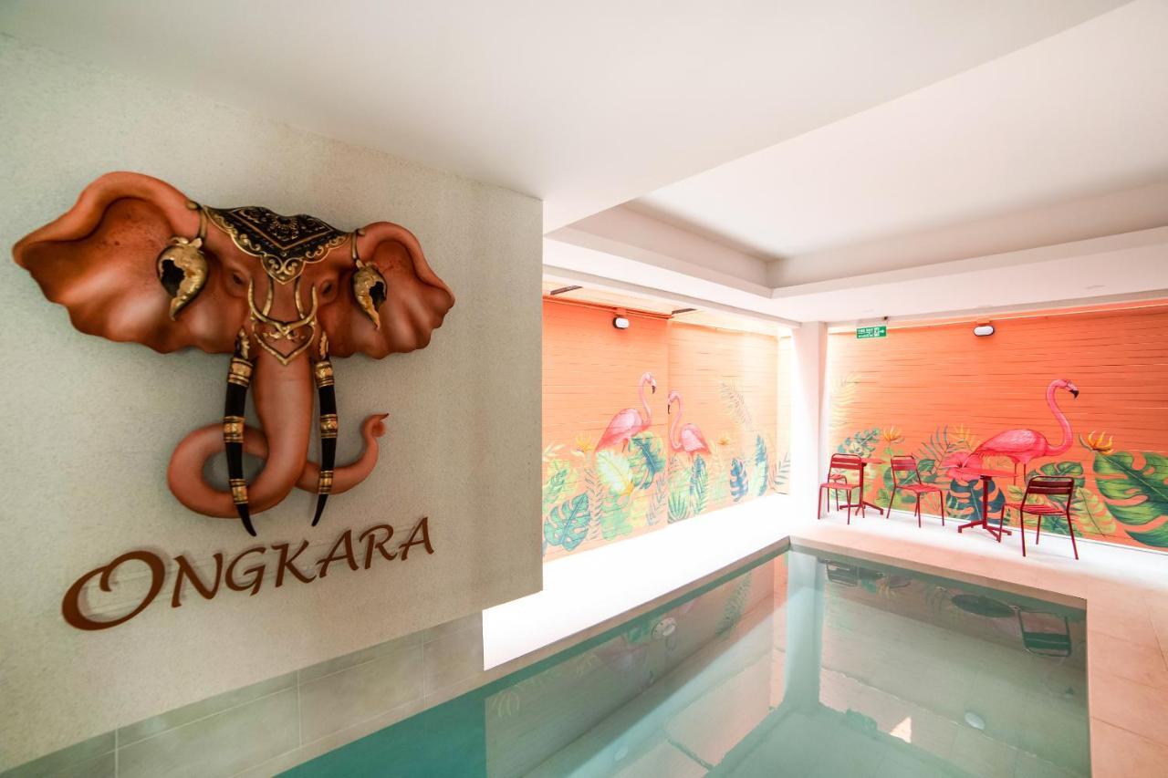 Ongkara Near Bts Thonglor Hotel กรุงเทพมหานคร ภายนอก รูปภาพ
